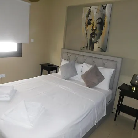 아파트 Paramount Gardens C201 *