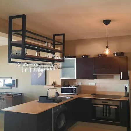 Apartamento Paramount Gardens C201 *