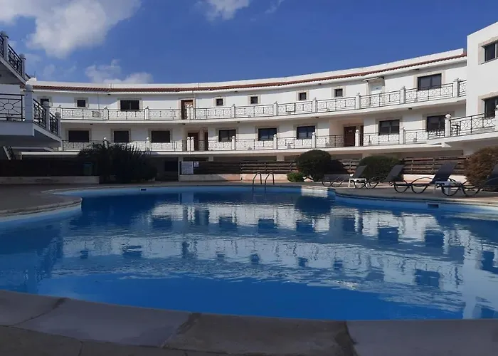 Paramount Gardens C201 Apartment