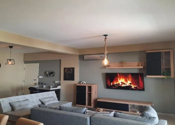 Apartment Paramount Gardens C201 Larnaca