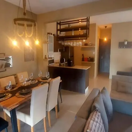 Paramount Gardens C201